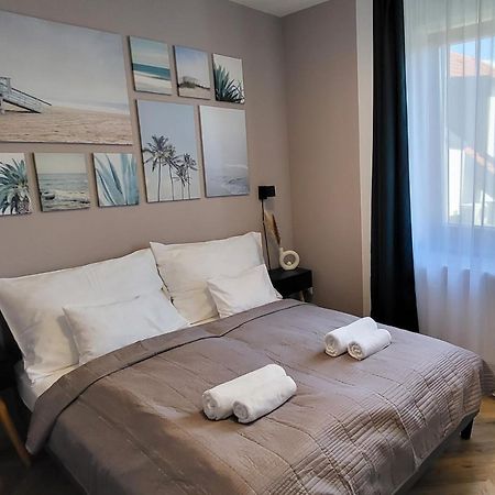 Dotis Apartman Tata Eksteriør billede