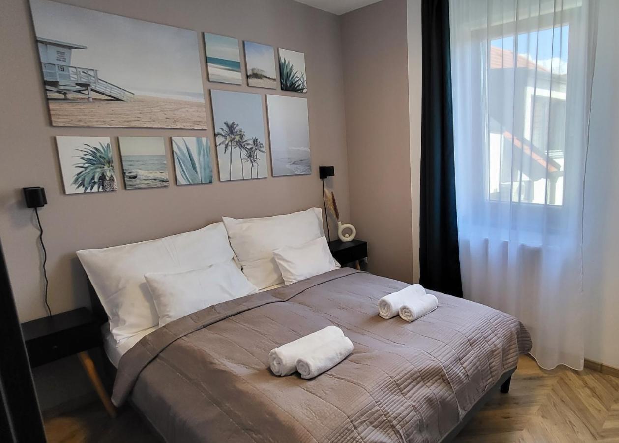 Dotis Apartman Tata Eksteriør billede