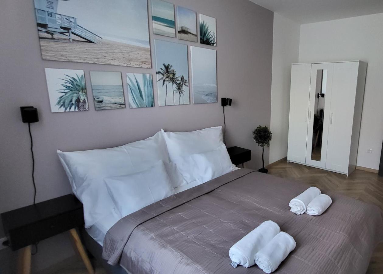 Dotis Apartman Tata Eksteriør billede